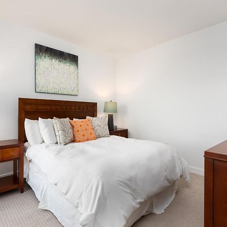 Global Luxury Suites At Reston Town Center Room photo